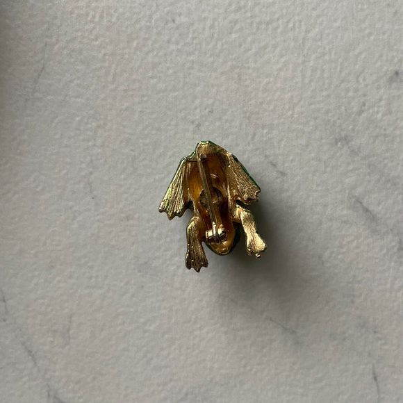 Vintage Green and Gold Enamel Frog Pin - Picture 3 of 10